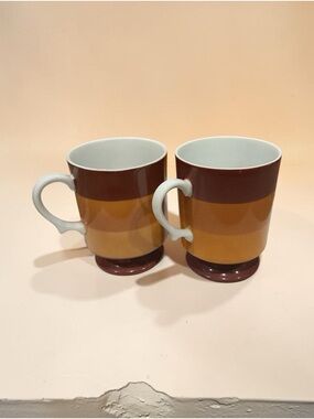 Vintage Holt Howard Ceramic Mugs - Set of 2
